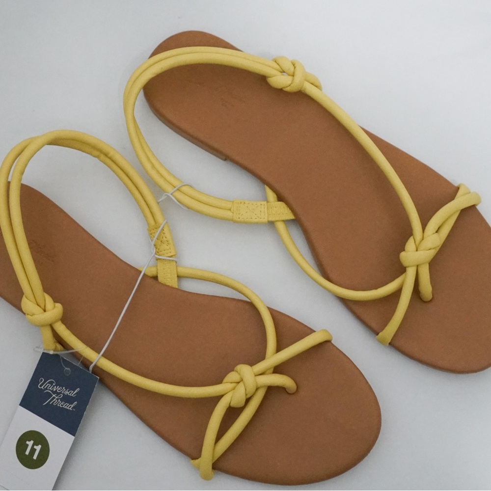 Universal Thread Sandals Size 11